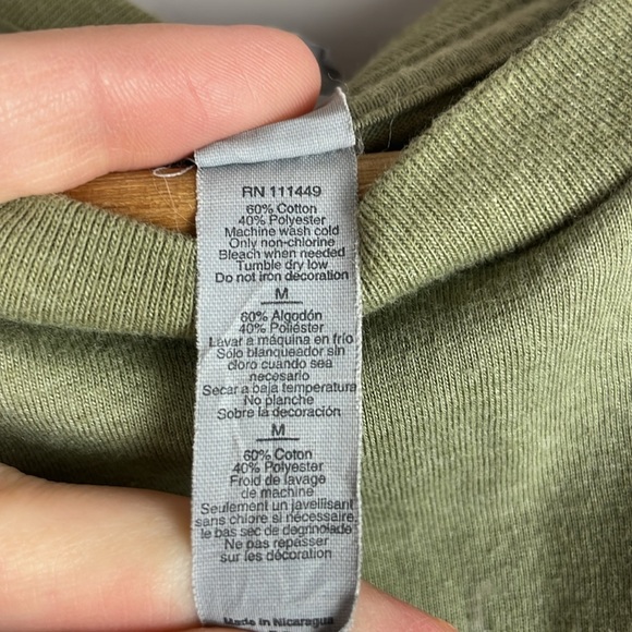 Women's Force Barbell Club Olive Green T-Shirt Size Medium Skull Soft Stretchy - Picture 6 of 6